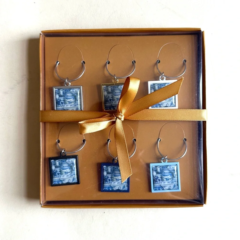 NEW Annie Modica Découpage Whine Charms set of 6